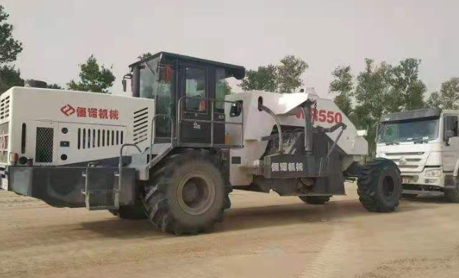 冷再生機水穩層施工要注意什么？